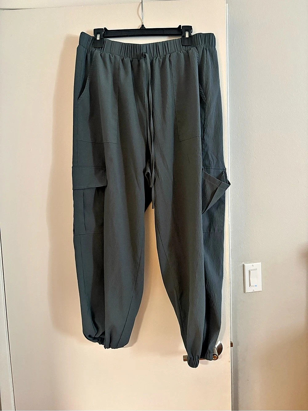 Pull-On Cargo Pants Gray